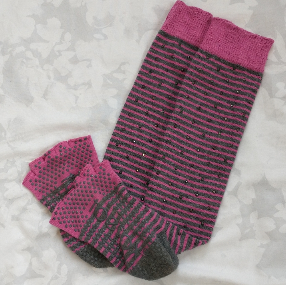 LAST CHANCE ToeSox Striped Sparkly Knee High Socks